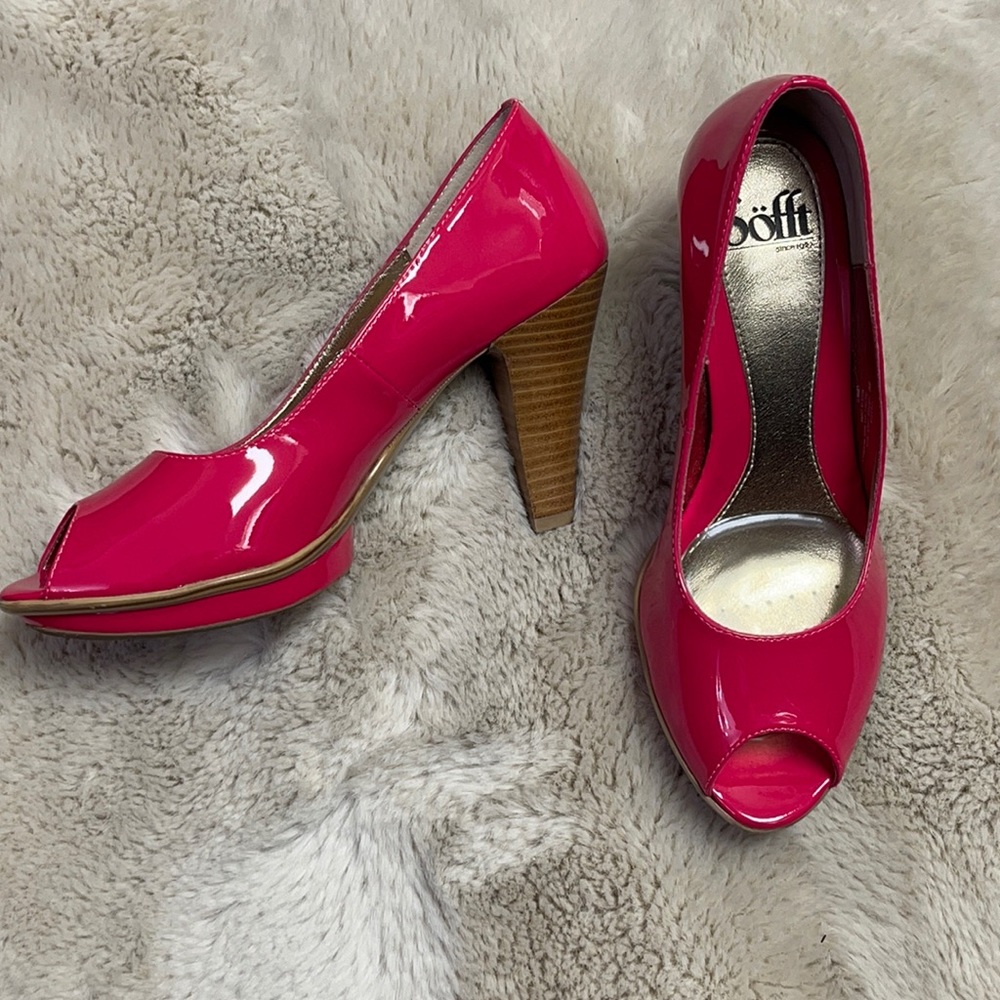 Pink Leather Heels by Sofft Size 8 Medium